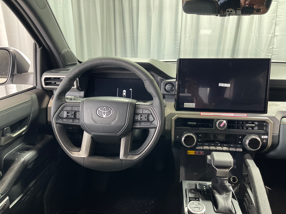 2024 Toyota Tacoma Hybrid Trailhunter 17