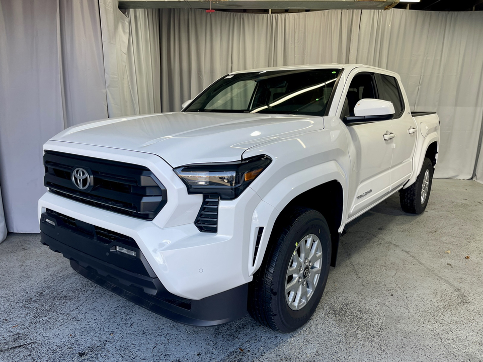 2024 Toyota Tacoma SR5 1