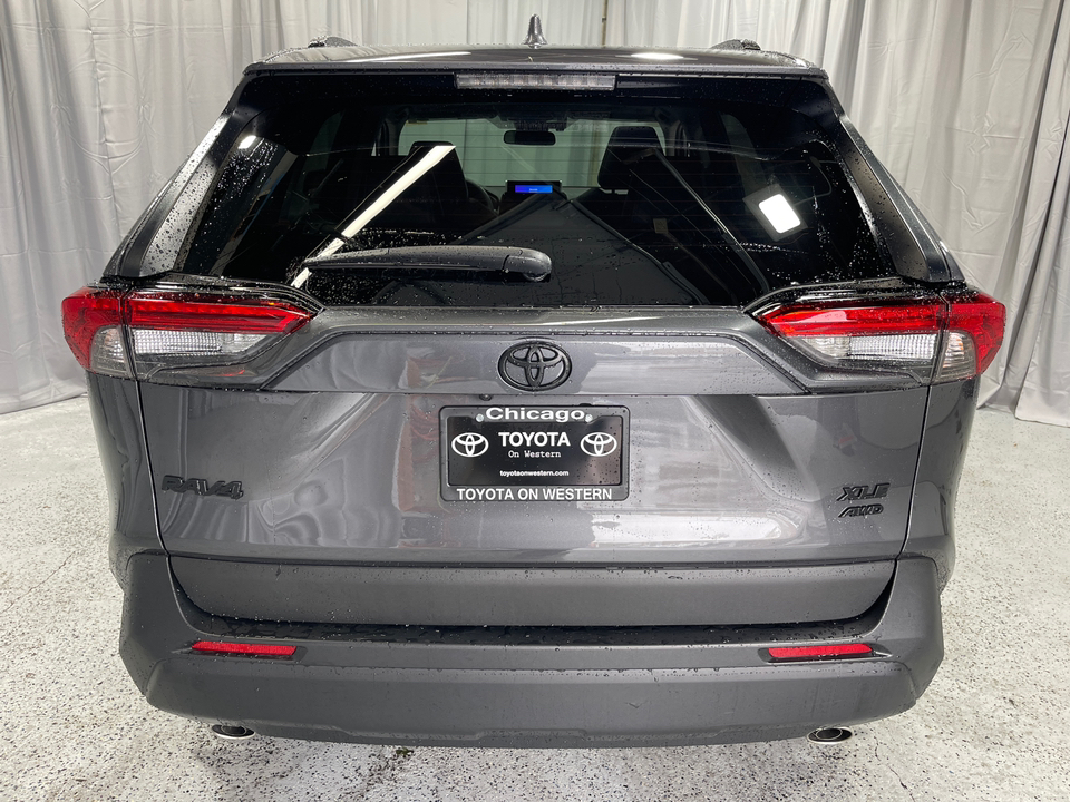 2024 Toyota RAV4 XLE Premium 7