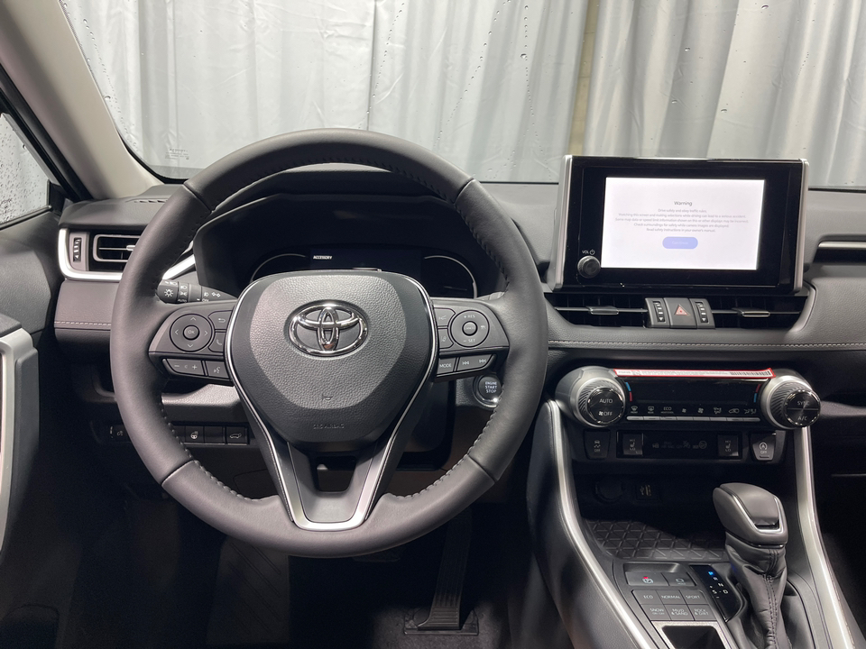 2024 Toyota RAV4 XLE Premium 8