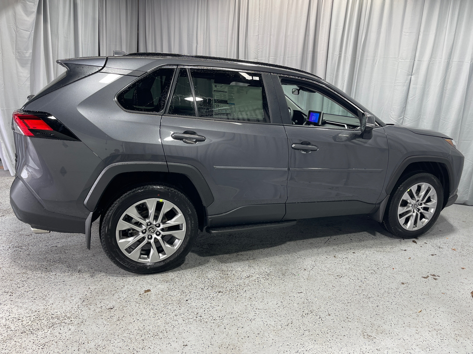 2024 Toyota RAV4 XLE Premium 11