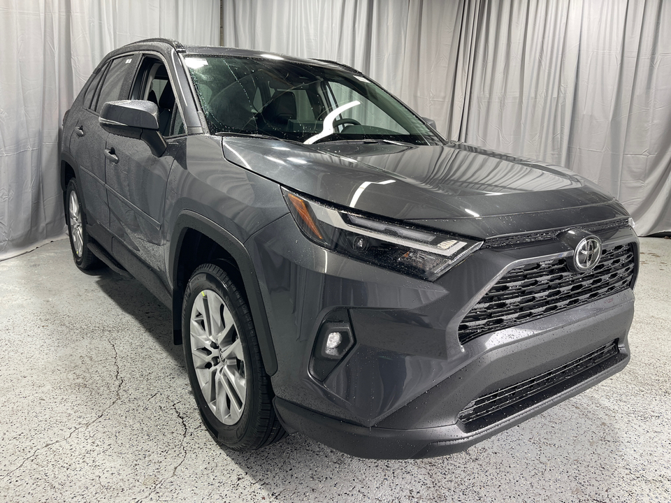 2024 Toyota RAV4 XLE Premium 13