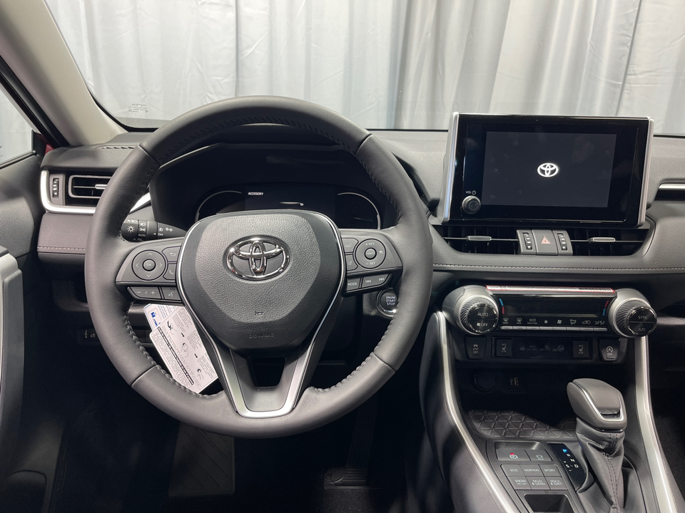 2024 Toyota RAV4 XLE Premium 8