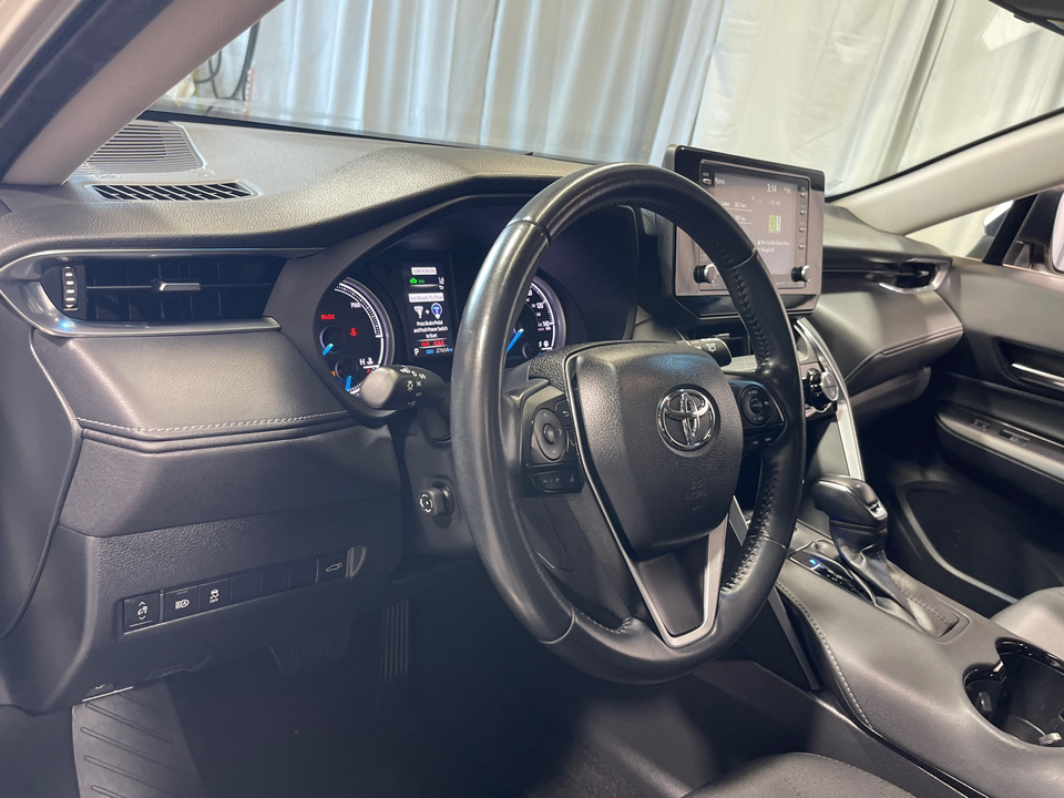 2021 Toyota Venza LE 13