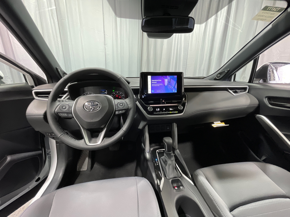 2024 Toyota Corolla Cross Hybrid SE 22