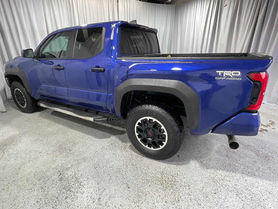 2024 Toyota Tacoma TRD Off-Road 9