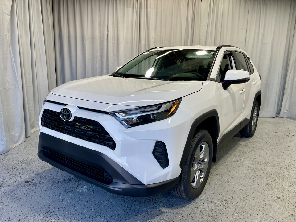 2024 Toyota RAV4 XLE 1