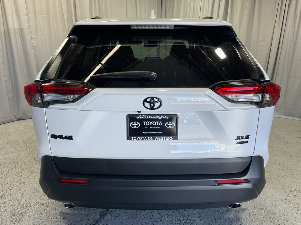 2024 Toyota RAV4 XLE 7