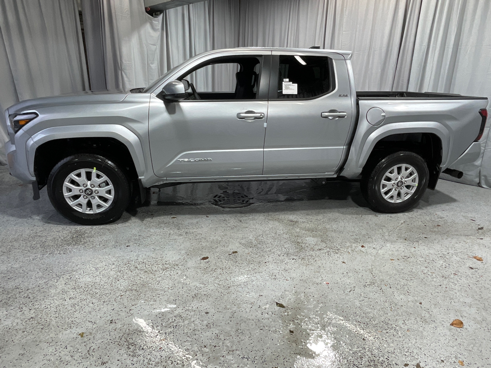 2024 Toyota Tacoma SR5 39