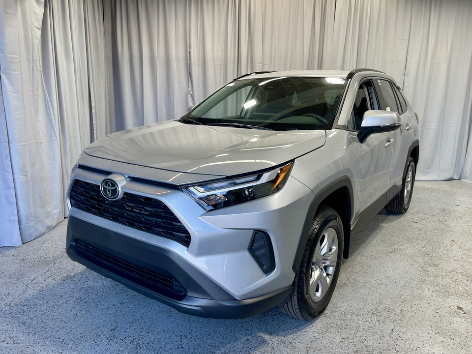 2024 Toyota RAV4 XLE 1