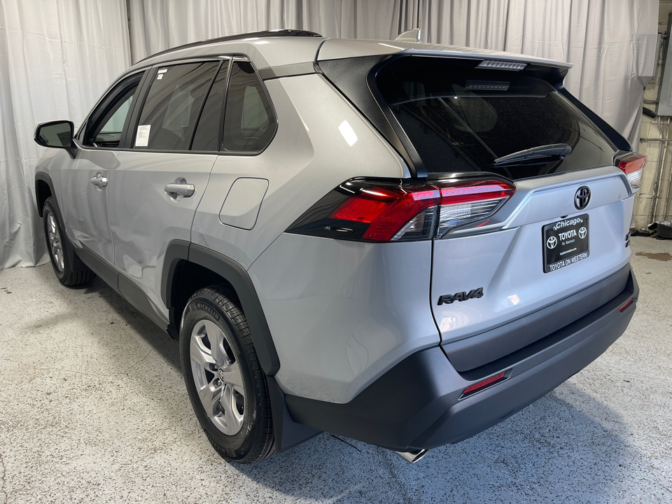 2024 Toyota RAV4 XLE 5