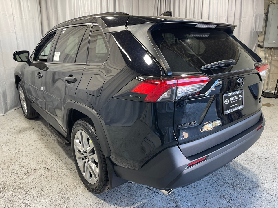 2024 Toyota RAV4 XLE Premium 5