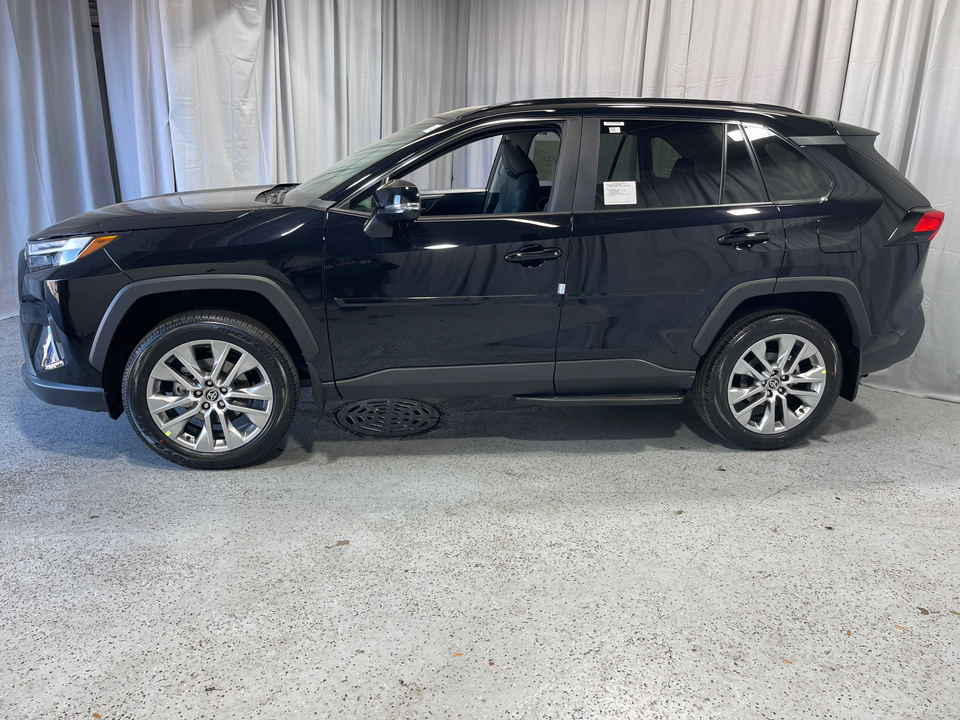 2024 Toyota RAV4 XLE Premium 42