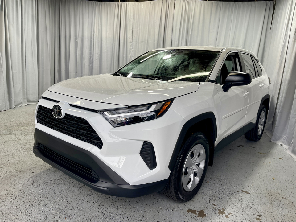 2024 Toyota RAV4 LE 1