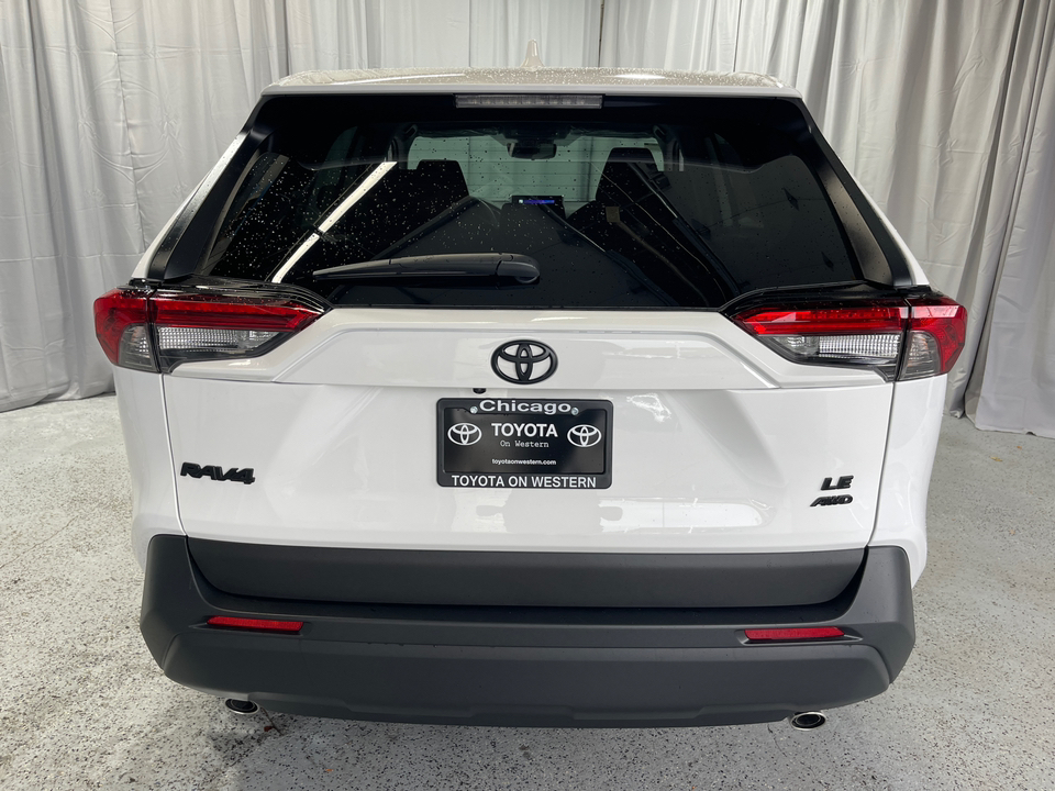 2024 Toyota RAV4 LE 7