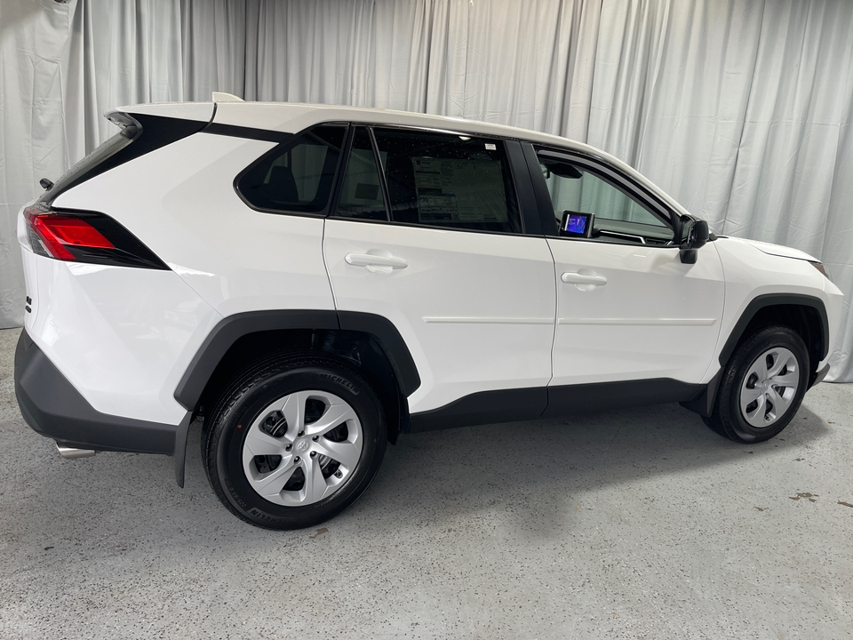 2024 Toyota RAV4 LE 11