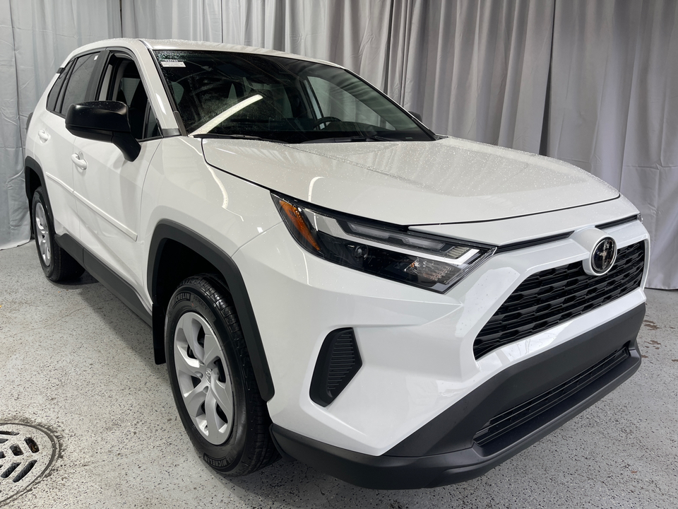 2024 Toyota RAV4 LE 13