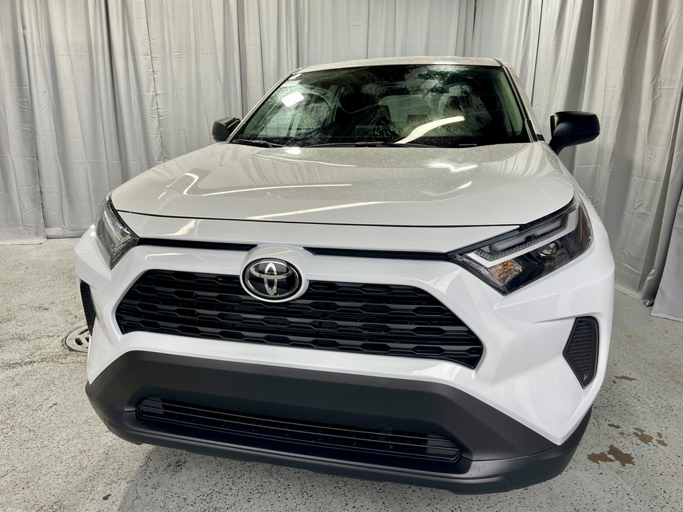 2024 Toyota RAV4 LE 15