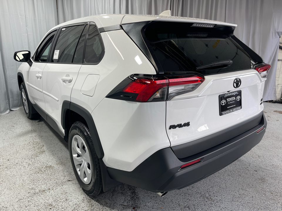 2024 Toyota RAV4 LE 39