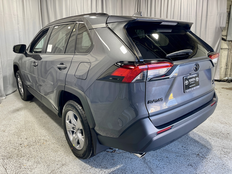 2024 Toyota RAV4 XLE 5