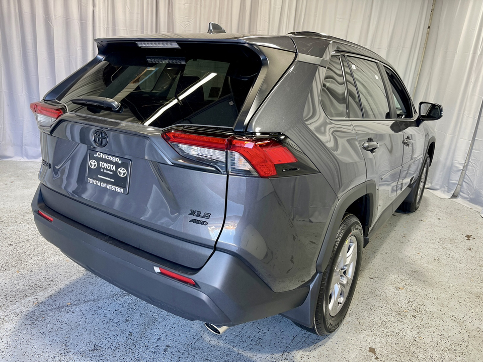 2024 Toyota RAV4 XLE 9