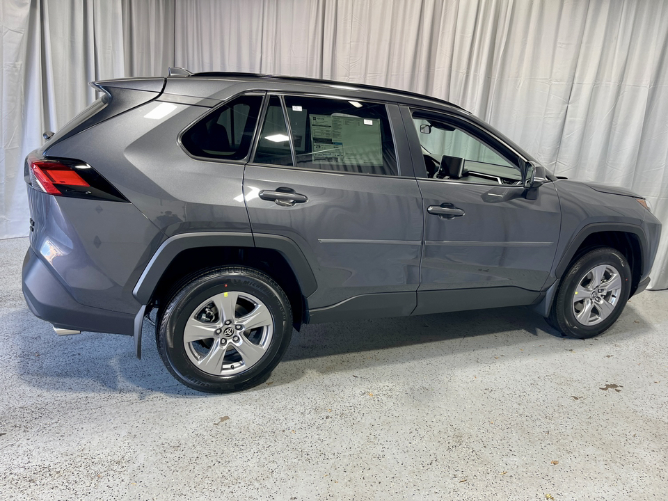 2024 Toyota RAV4 XLE 11