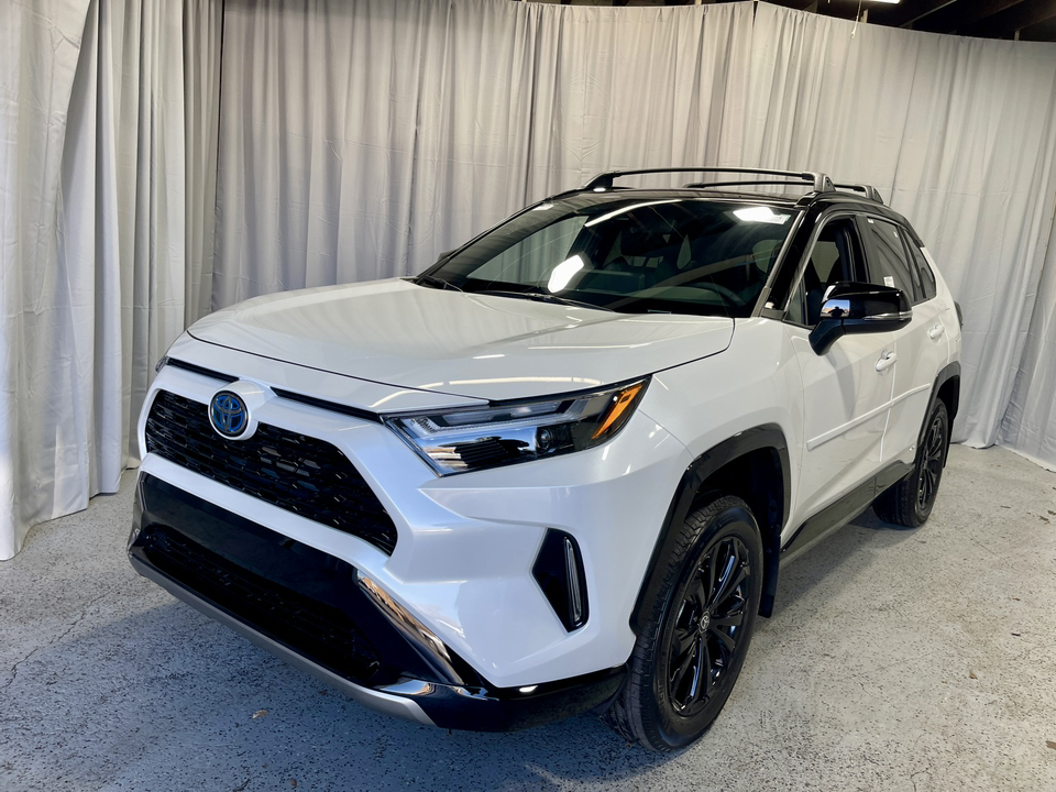 2024 Toyota RAV4 Hybrid XSE 1