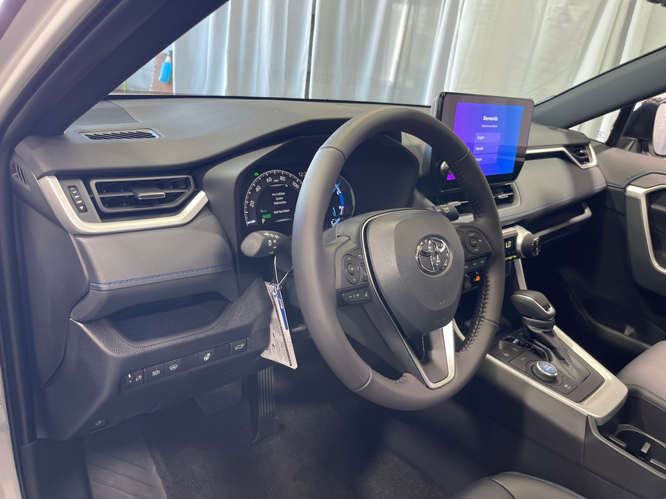 2024 Toyota RAV4 Hybrid XSE 16