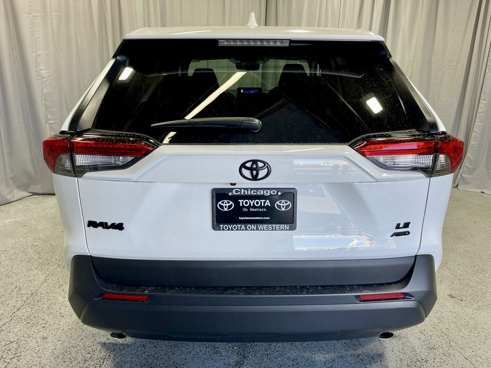 2024 Toyota RAV4 LE 7