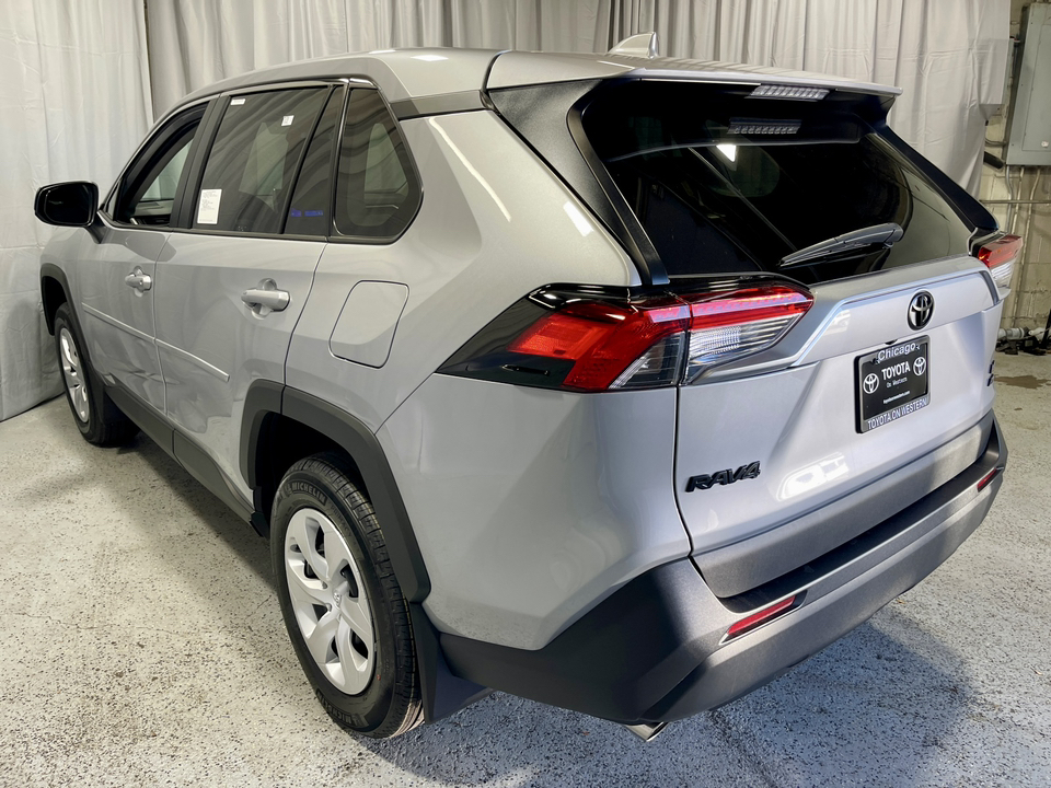 2024 Toyota RAV4 LE 5