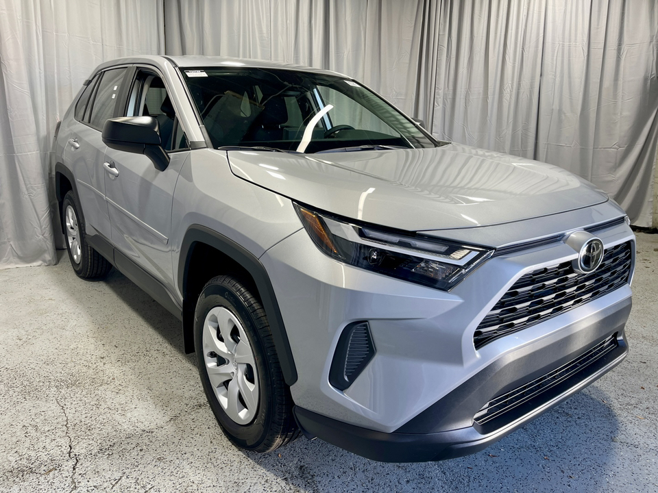 2024 Toyota RAV4 LE 13