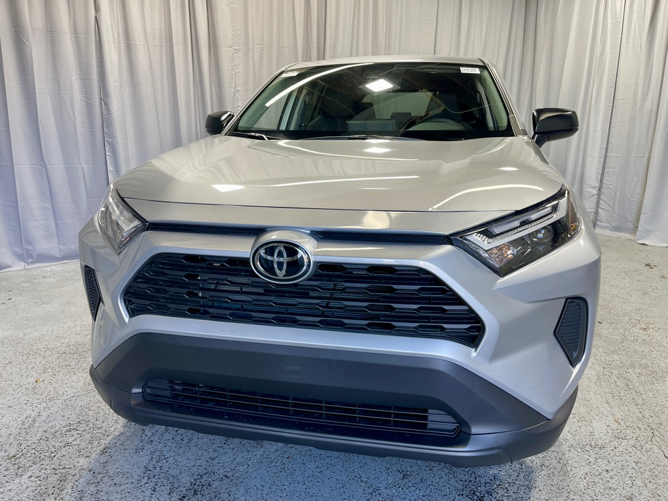 2024 Toyota RAV4 LE 15