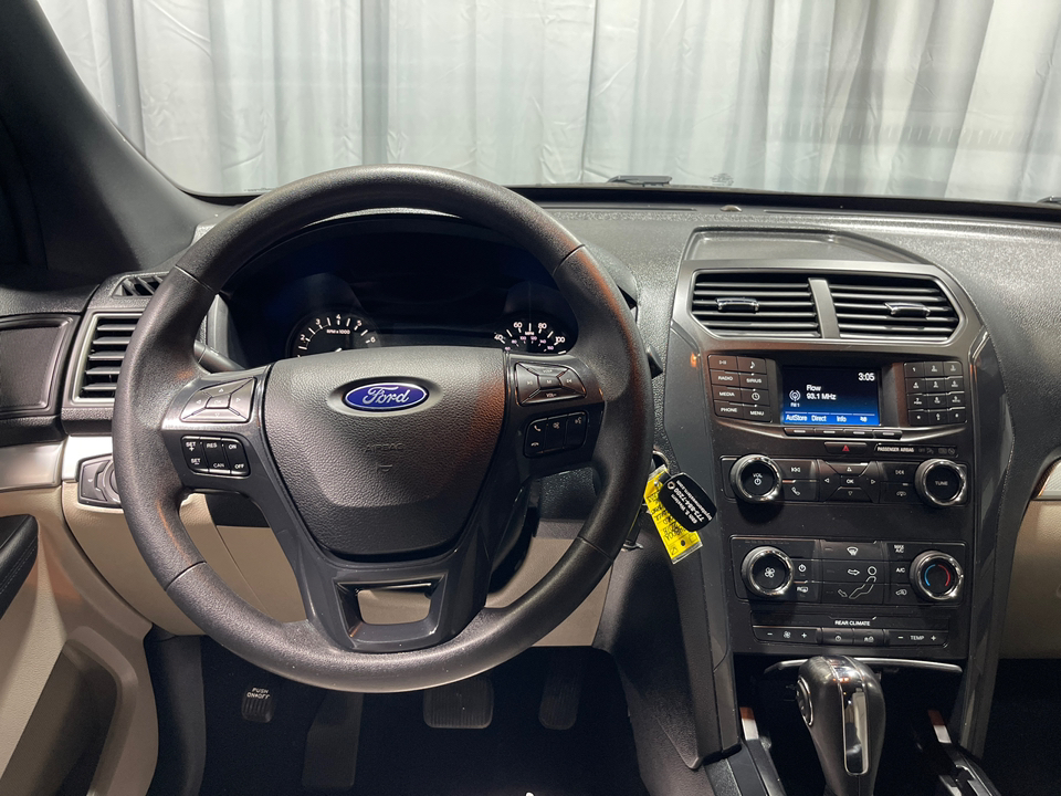 2018 Ford Explorer Base 8