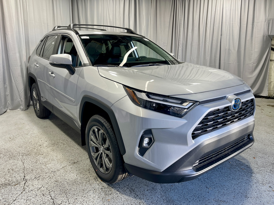 2024 Toyota RAV4 Hybrid XLE Premium 13