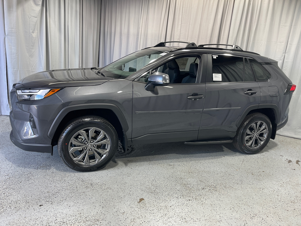 2024 Toyota RAV4 Hybrid XLE Premium 3