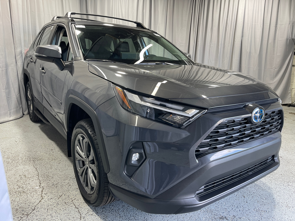 2024 Toyota RAV4 Hybrid XLE Premium 13