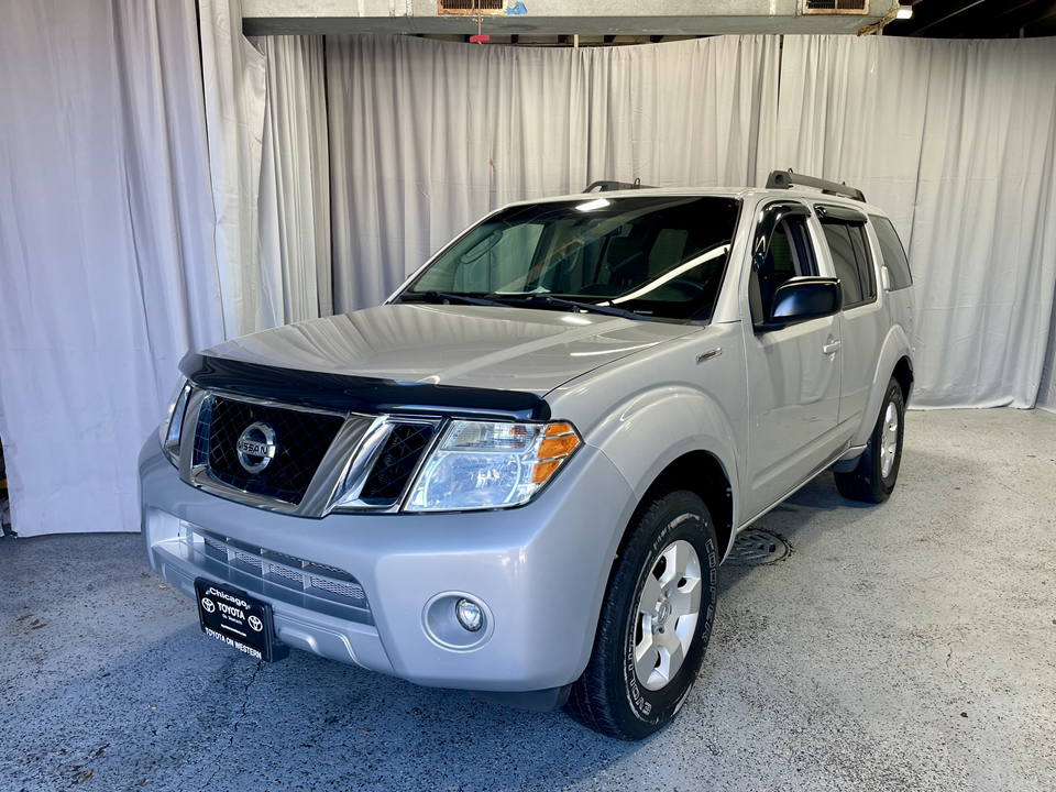 2011 Nissan Pathfinder S 1