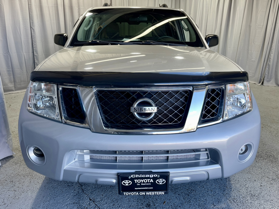 2011 Nissan Pathfinder S 36