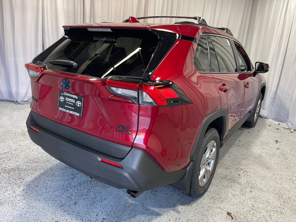 2024 Toyota RAV4 Hybrid XLE 9