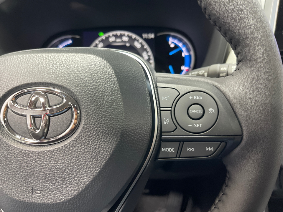 2024 Toyota RAV4 Hybrid XLE 27