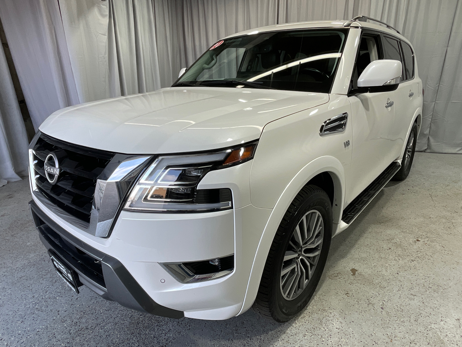 2021 Nissan Armada SV 3