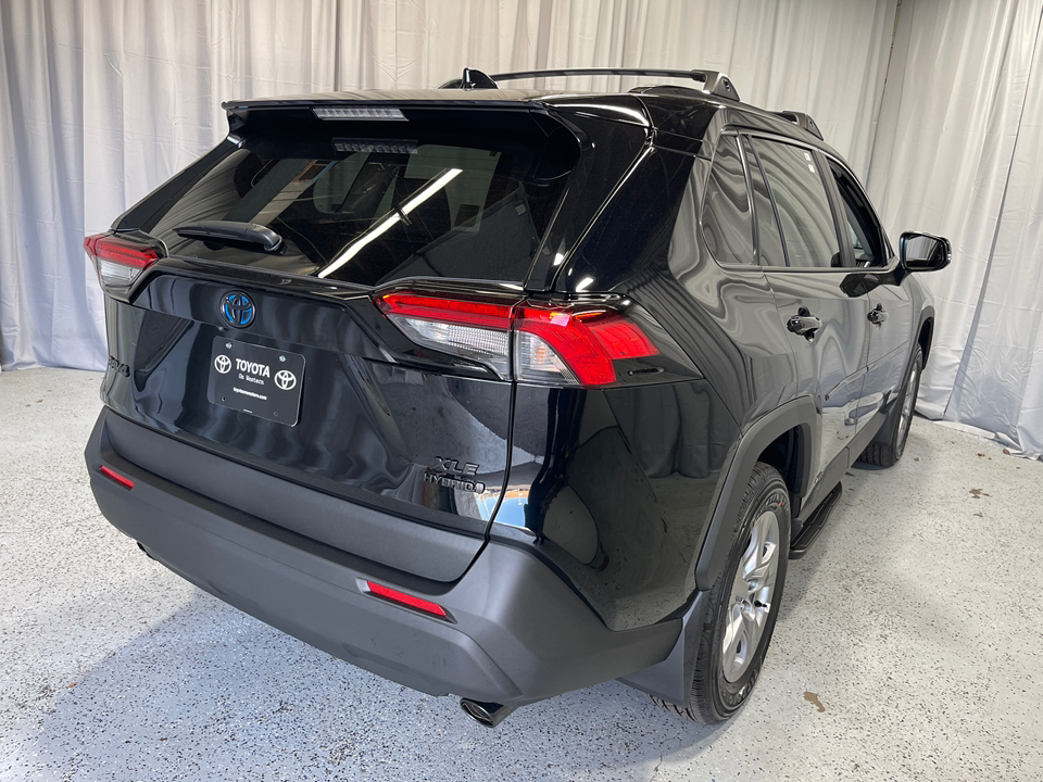 2024 Toyota RAV4 Hybrid XLE 9