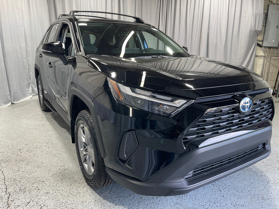 2024 Toyota RAV4 Hybrid XLE 13