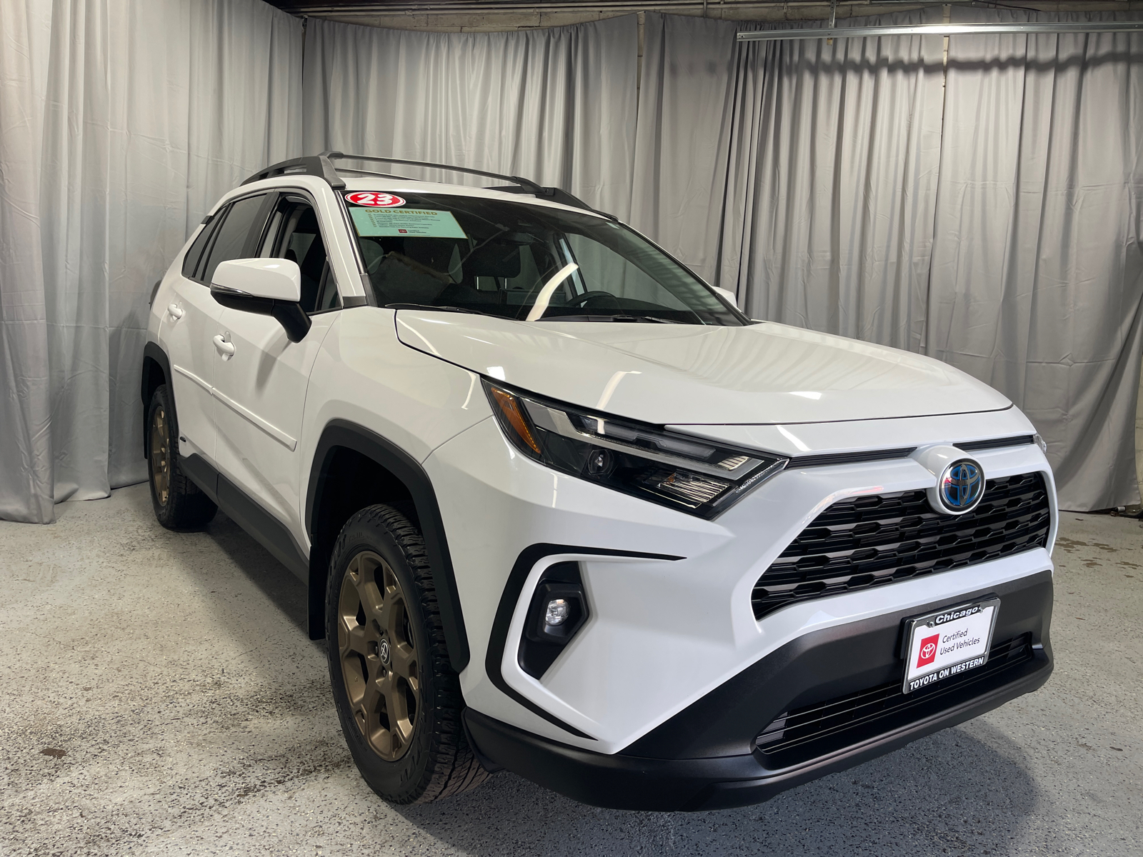 2023 Toyota RAV4 Hybrid Woodland Edition 1