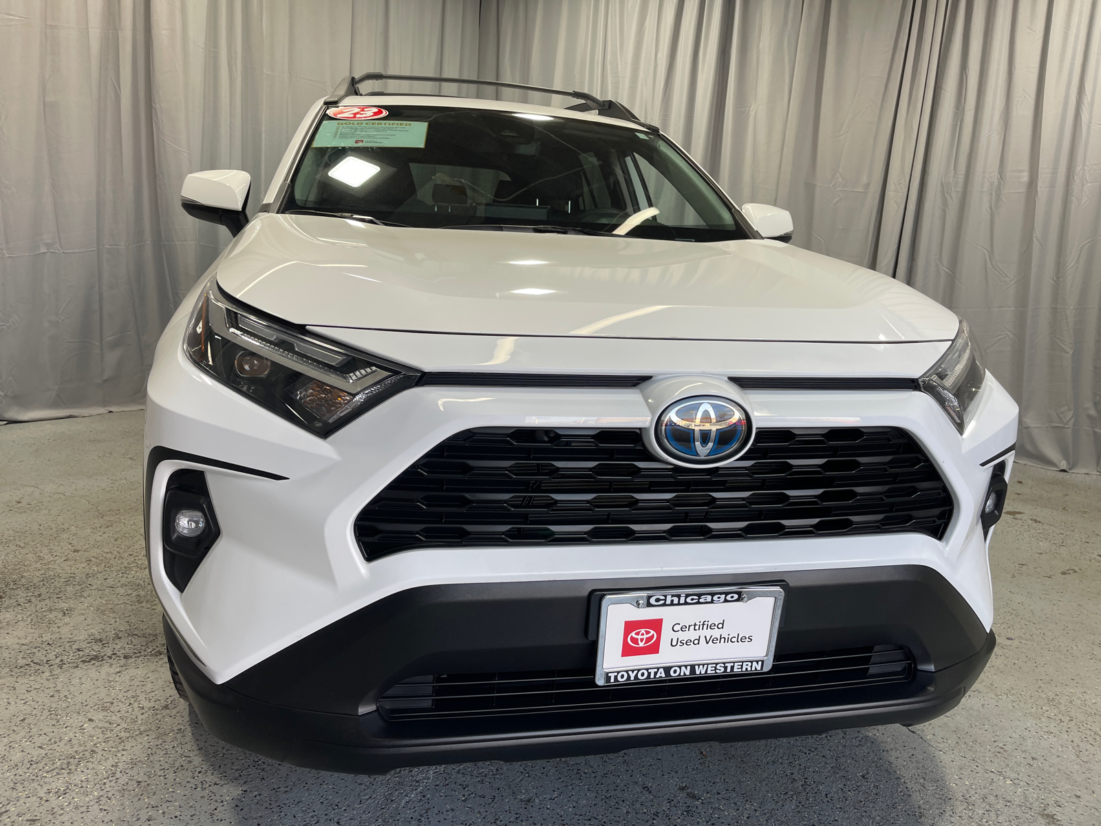 2023 Toyota RAV4 Hybrid Woodland Edition 2