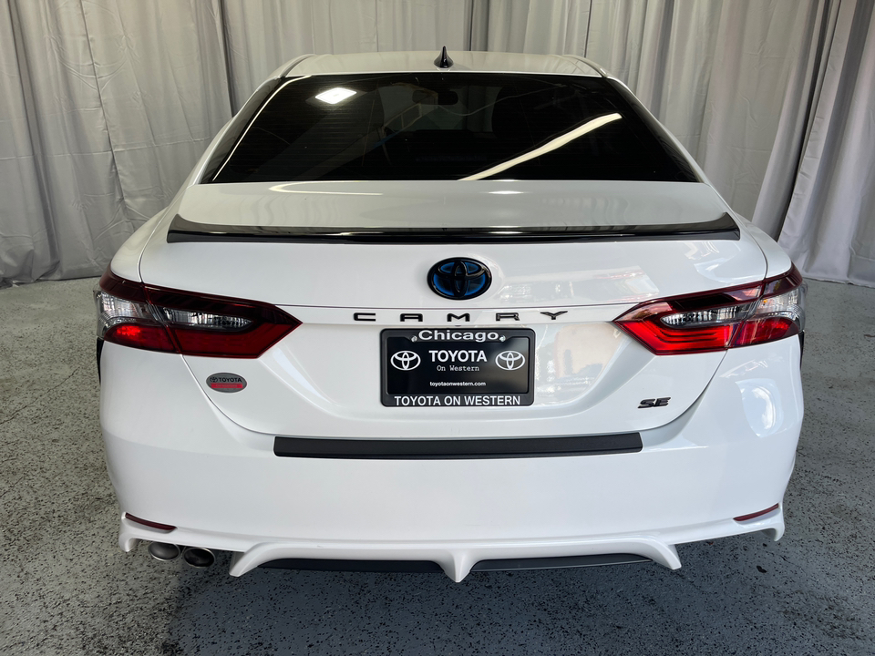 2022 Toyota Camry Hybrid SE 7