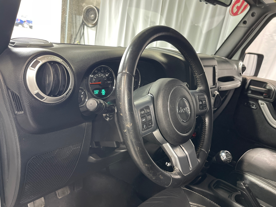 2015 Jeep Wrangler Unlimited Freedom Edition 12