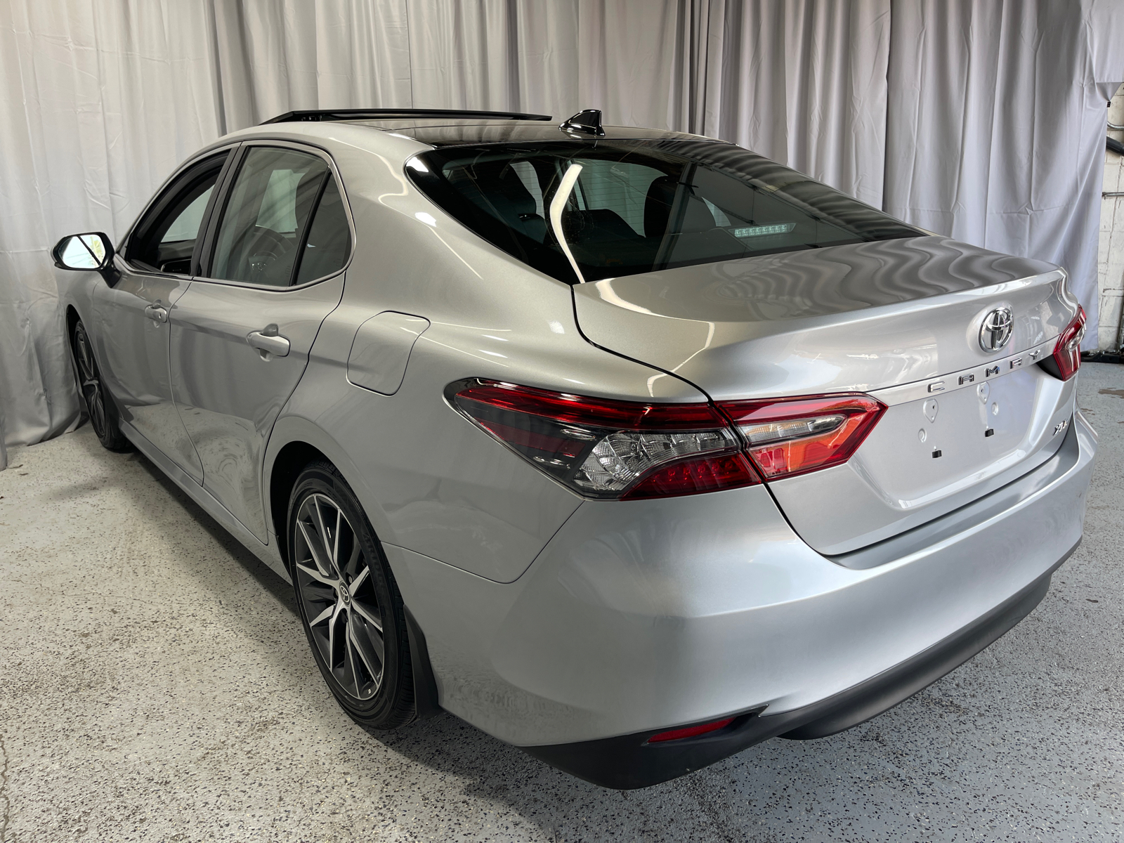 2023 Toyota Camry XLE 5