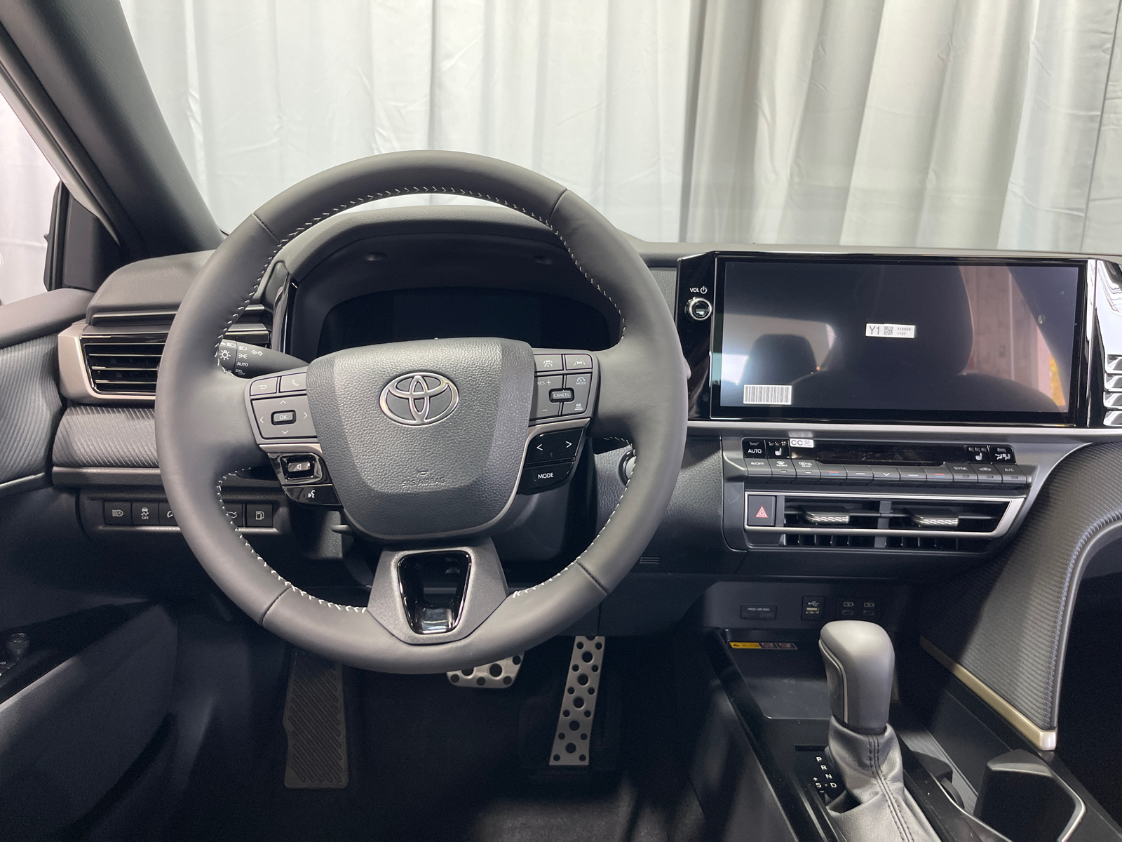 2025 Toyota Camry SE 21