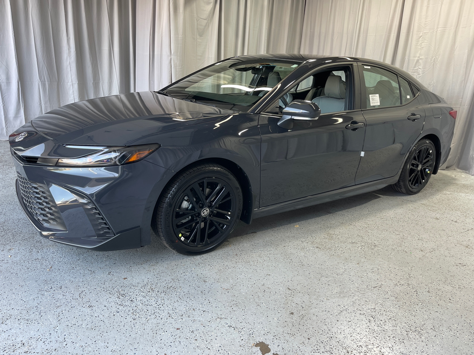 2025 Toyota Camry SE 36